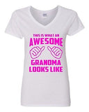 V-Neck Ladies This Is What An Awesome Grandma Looks Like Funny Gift T-Shirt Tee