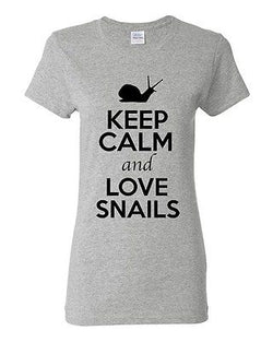Ladies Keep Calm And Love Snails Shell Slugs Animal Lover Funny T-Shirt Tee